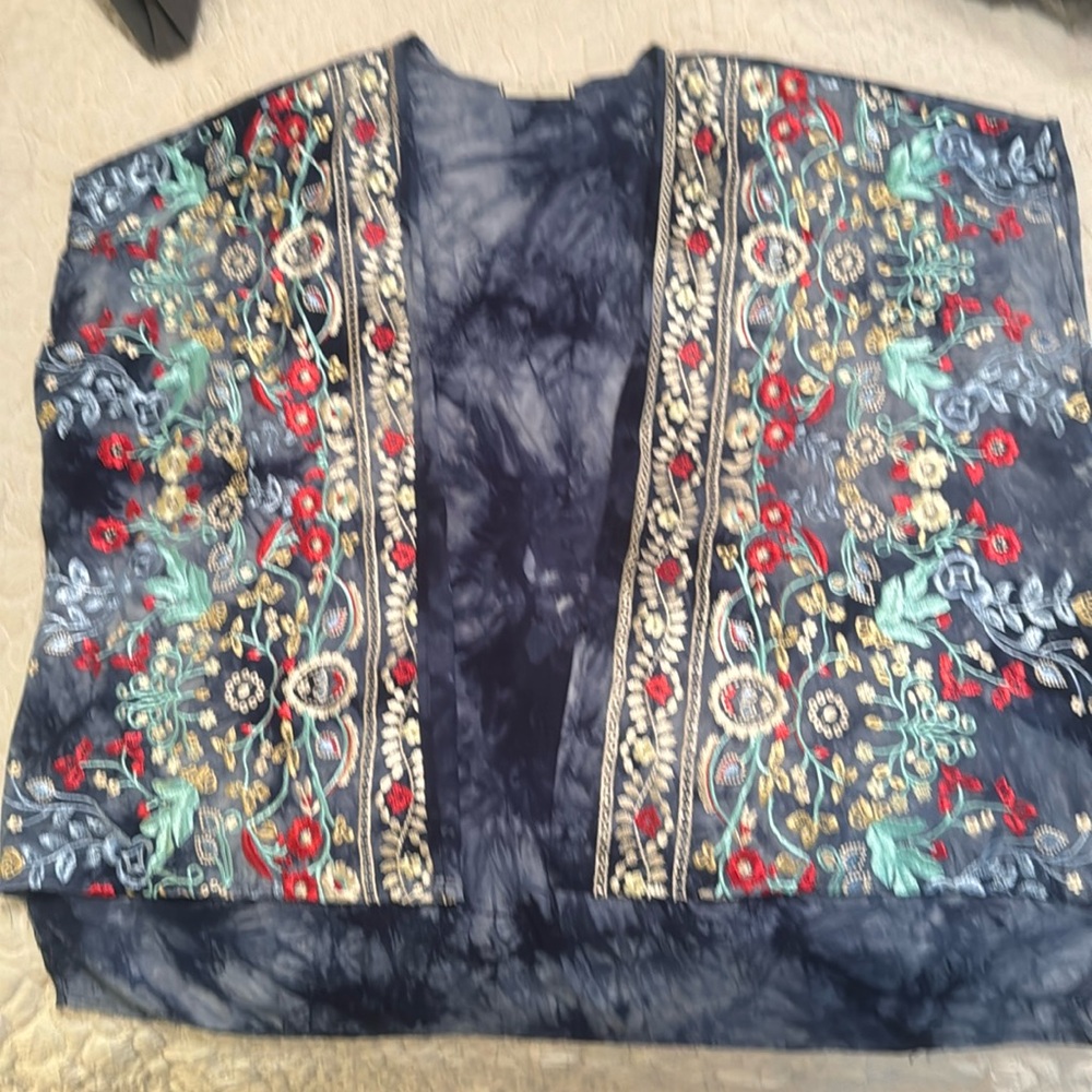 Vest size L brand 12PM by Mon Ami